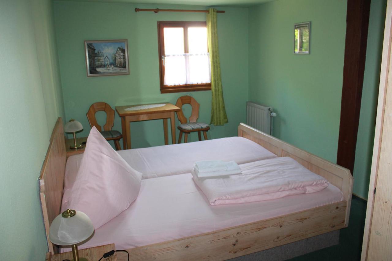 Zur Friedenslinde Neurenberg